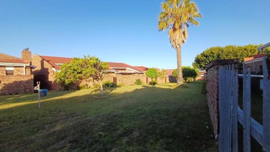 3 Bedroom Property for Sale in Hartenbos Central Western Cape